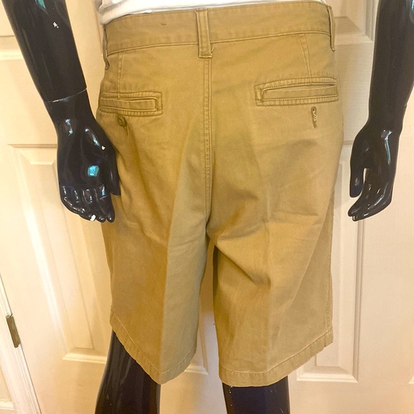 Faded Glory Khaki Shorts - Picture 2 of 3